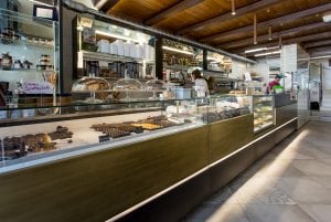 6040 - Display Case Chocolate with Humidity Control