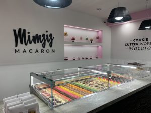 Refrigerated Macaron Display Case - Mimziz Macaron Ciam 6040